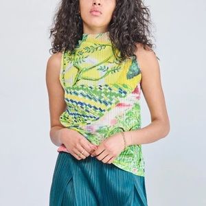 NWT Issey Miyake Pleats Please April Color Top